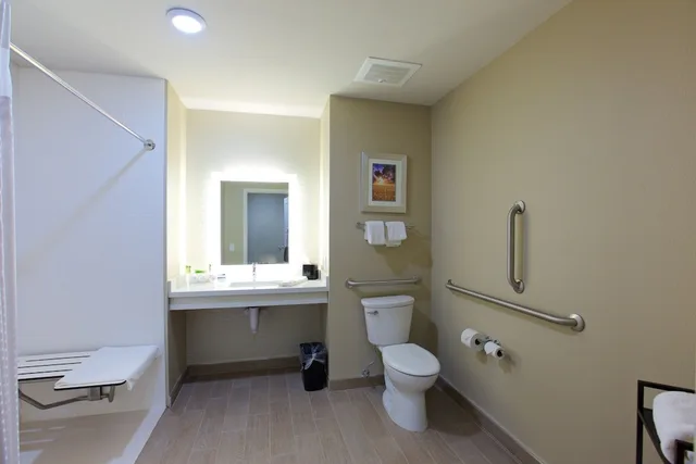 غرفة قياسية بسريرين كوين لذوي الإعاقة، Holiday Inn Express Fargo SW - I-94 Medical Center 9/10