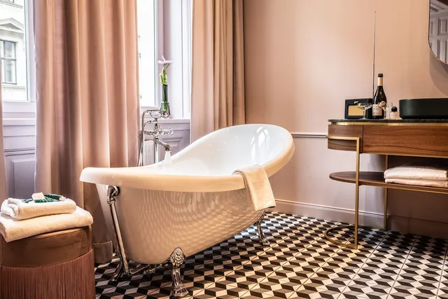 جناح بسرير كينج، Hotel Josefine 4/4