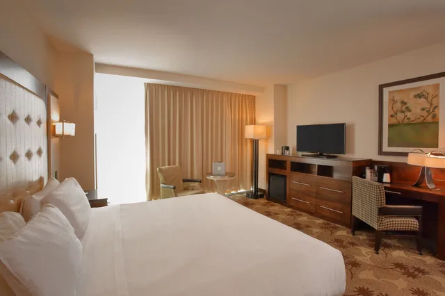 Spa, Premium, King Bed, Blue Tower, Smoking, Blue Chip Casino Hotel And Spa 1/5