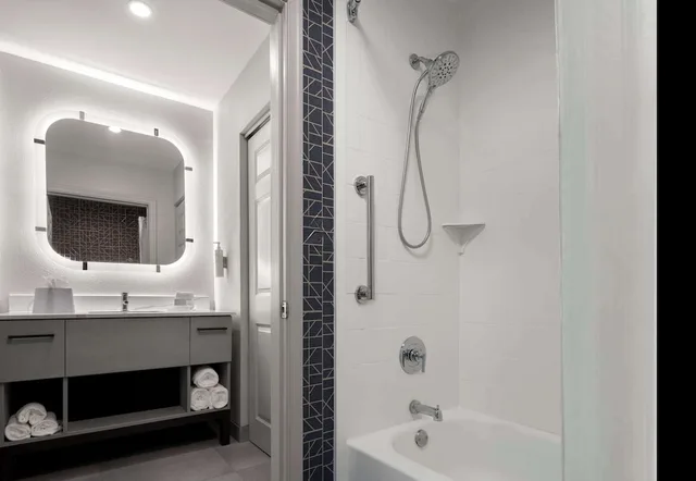 جناح بسريرين مزدوجين بغرفة نوم واحدة مع أريكة، Homewood Suites by Hilton Richmond-Chester 7/9
