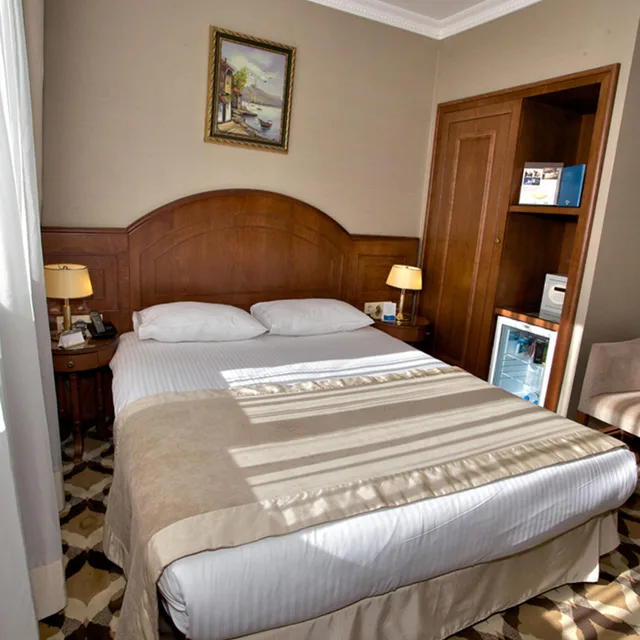 غرفة كلاسيكية بسرير كينج، Tilia Hotel 1/10