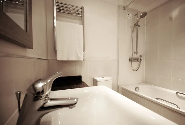 غرفة قياسية بسرير مزدوج، Humber Royal Hotel 6/6