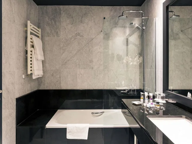 غرفة قياسية بسريرين منفصلين، Mercure Bilbao Jardines De Albia 3/7