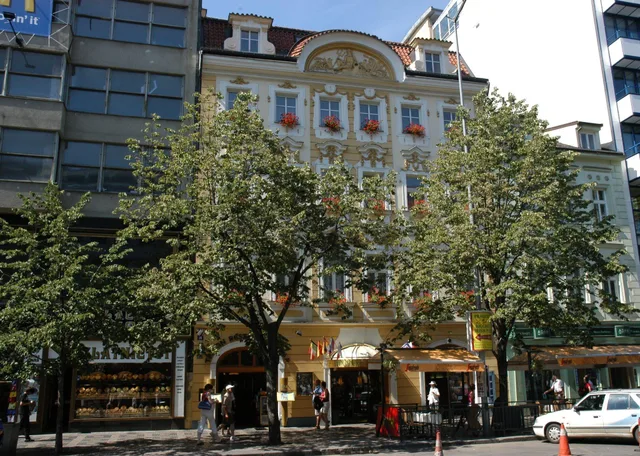 غرفة تُحدَّد عند الوصول، Adria Hotel Prague 1/2