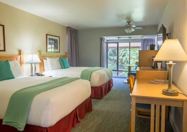 غرفة قياسية بسريرين كوين، Colton Inn 3/4