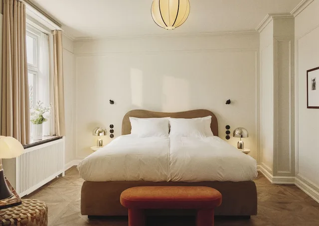 جناح بسرير كوين، Hotel Bella Grande 1/2