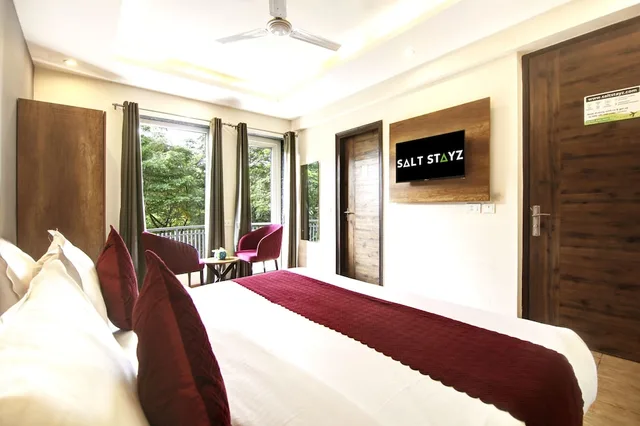 غرفة سوبيريور بسرير مزدوج بشرفة، Saltstayz Hotel Huda City Center 2/7