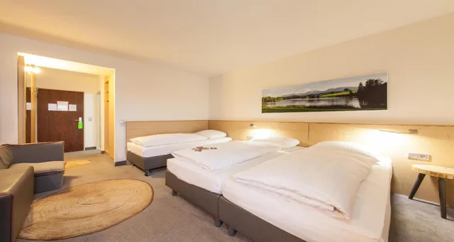 غرفة ثلاثية بثلاثة أسرّة، Sure Hotel by Best Western Munchen Hauptbahnhof 1/1