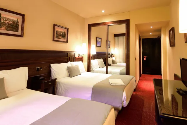 غرفة قياسية رباعية، Rvhotels Tuca 4/9