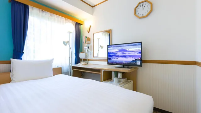 غرفة قياسية بسريرين منفصلين للمدخنين، TOYOKO INN YOKOHAMA STADIUM-MAE NO.1 4/7