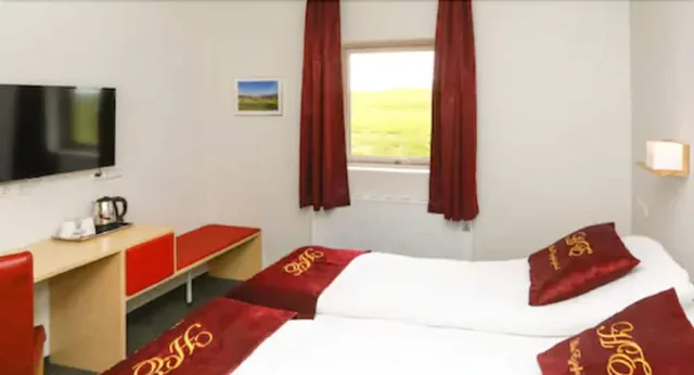Standard, Double Bed, Hellisholar Hotel Eyjafjallajokull 1/8