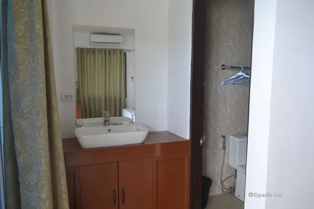 غرفة قياسية بسرير مزدوج بإطلالة على البحر، Orange Pearl Beach Resort 10/10