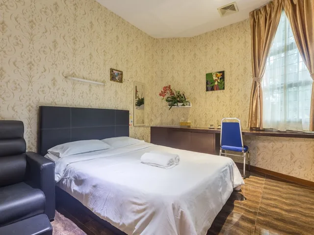 Spot on Standard Double، Hotel O Rebecca's Homes 2/4