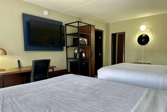 غرفة ديلوكس بسريرين كوين، La Quinta Inn Huntsville Research Park 4/8