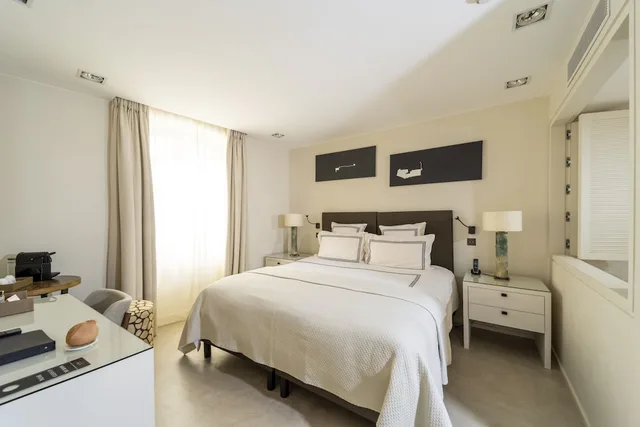 غرفة كلاسيكية بسرير كوين، Hôtel Restaurant Le Yaca 3/8