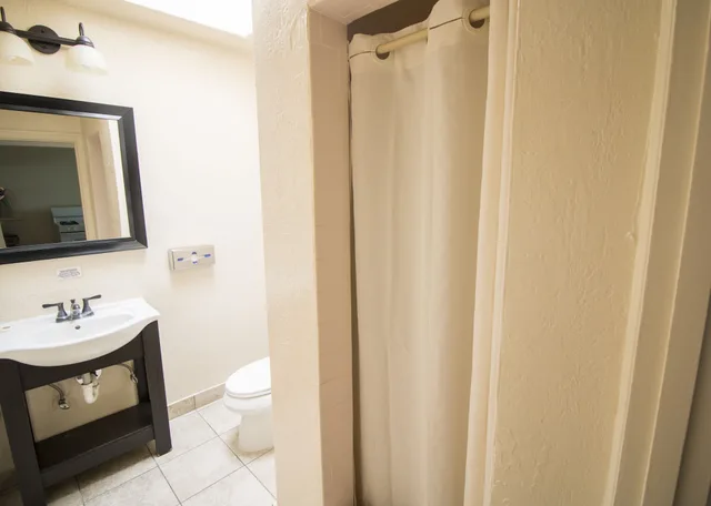 2 Bedrooms, Bunk Beds, Queen Bed, Ocean View, Capitola Venetian Hotel 2/2