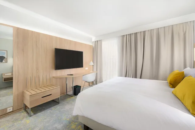 غرفة قياسية بسرير كينج، Courtyard by Marriott Paris Charles de Gaulle Central Airport 6/10