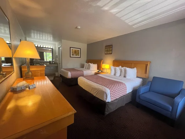 غرفة سوبيريور بسريرين مزدوجين، Garden Inn Homestead 1/10