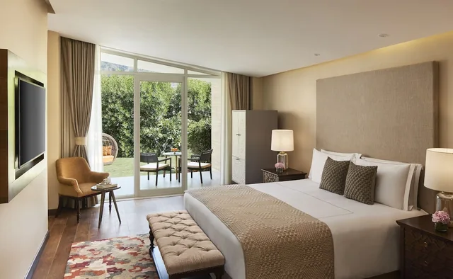 Luxury, Suite, King Bed, Garden and Hill View، Taj Aravali Resort And Spa Udaipur 1/4