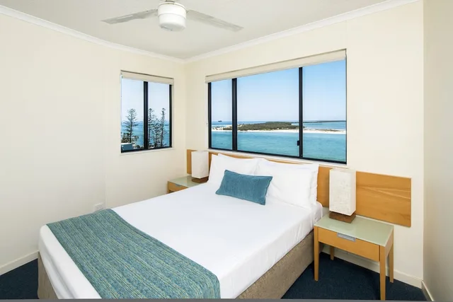 2 Bedrooms, Water View، Breakfree Grand Pacific Caloundra 3/4
