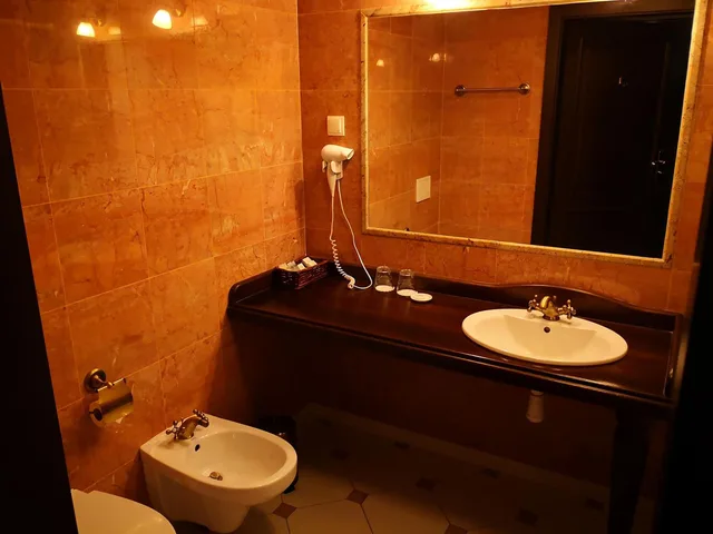 Maisonette، Dwor Sierakow 5/7