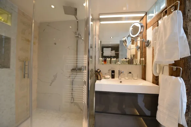 Under the Star, Apartment, Double Bed, 2 Sofa, Les Patios Du Marais 5/6