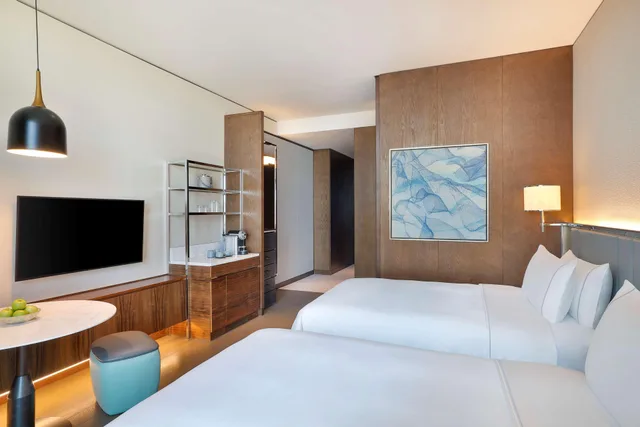 Deluxe, Twin Beds, Side Sea View، شانغريلا جدة(Shangri-La Jeddah) 1/4