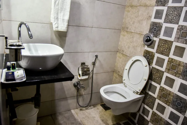 غرفة تنفيذية بسرير كينج، Hotel Tulsi 5/6