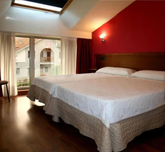 غرفة بسريرين منفصلين، Hotel Virgen de Covadonga 2/10