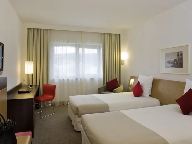 غرفة سوبيريور بسرير كوين، Novotel Liverpool Centre 1/8