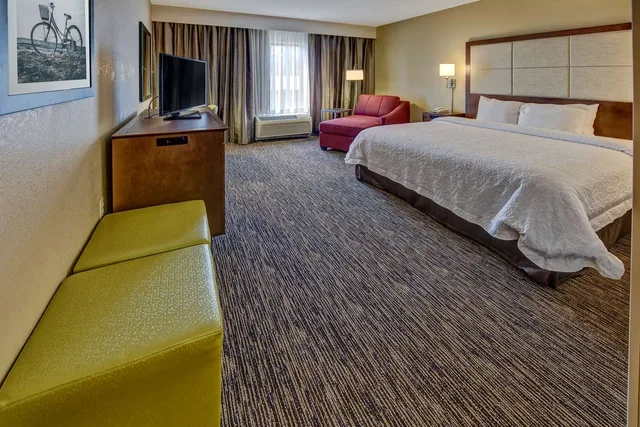 غرفة بسرير كينج لذوي الإعاقة، Hampton Inn By Hilton Dunn 1/4