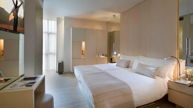 غرفة ديلوكس مفردة بسرير كوين، Cram Hotel 4/10