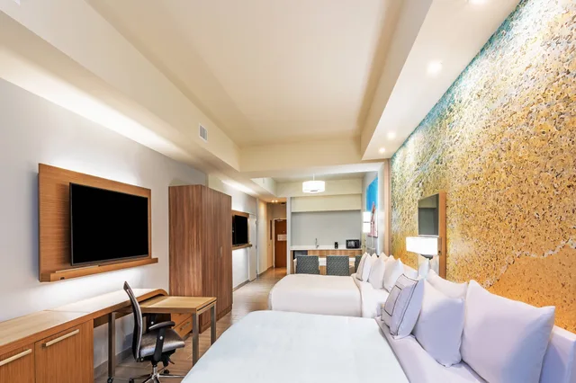Suite, Multiple Beds, Ocean View, Balcony، Courtyard by Marriott South Padre Island 4/10