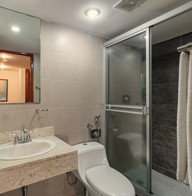 غرفة بريميوم بسرير مزدوج بإطلالة على البحيرة، Hotel Bambito by Faranda Boutique, a member of Radisson Individuals 4/5
