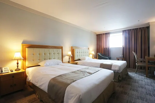 غرفة قياسية بسريرين منفصلين، Aw Hotel 1/1