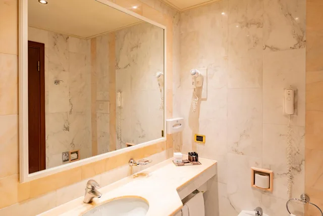 غرفة سوبيريور بسرير كوين، Hotel Internazionale 3/3