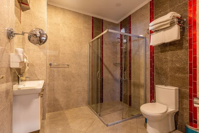2 Bedrooms, Family, Double and Twin Beds, AKKAN LUXURY HOTEL 7/9
