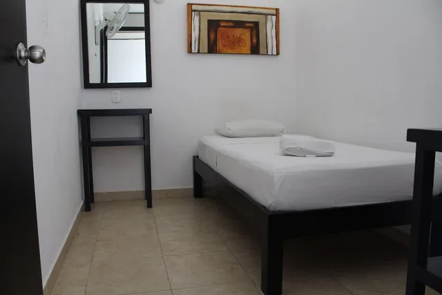 غرفة أساسية بسرير فردي بحمام مشترك، Gayser Hostal 2/2