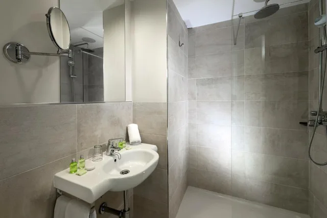 شقة بريميوم بسرير كوين بإطلالة على البحر بشرفة، Hesperia Bristol Playa 3/4