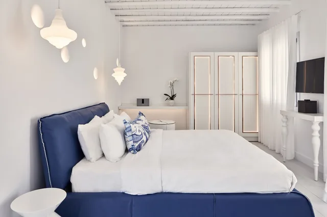 Superior, King Bed, Sea View, Jetted Tub, Katikies Mykonos 1/1
