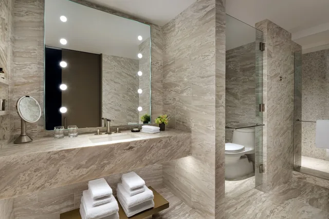 1 Bedroom, Fairmont Gold, Suite, King Bed, Sofa، Fairmont Century Plaza Los Angeles 3/3