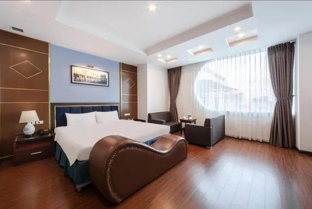 Deluxe, Queen Bed, A25 Hotel - 63A Phuong Liet 3/4