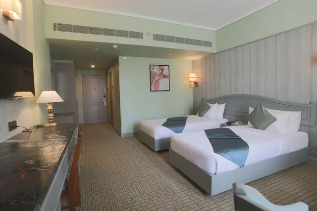 غرفة تنفيذية بسريرين منفصلين، THE INTERNATIONAL HOTEL 2/3