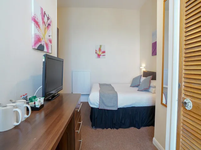 استوديو بسرير مزدوج بإطلالة، Oyo Shanklin Beach Hotel 4/6