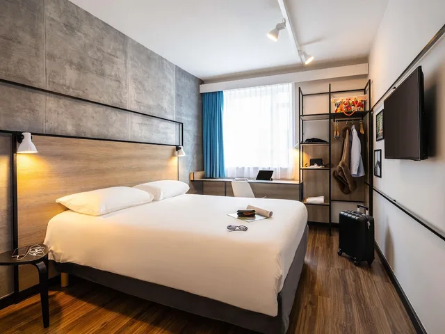 غرفة قياسية بسرير مزدوج، ibis Namur Centre 1/10