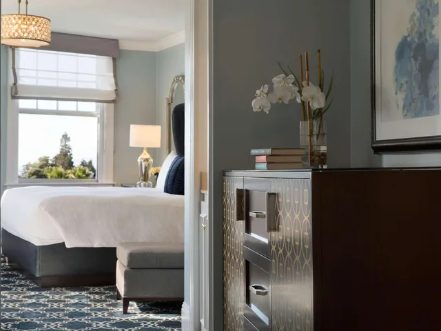 جناح بسرير كينج بغرفة نوم واحدة بإطلالة، Claremont Resort & Club 8/8