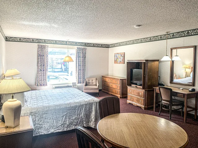 غرفة قياسية بسرير كينج، Econo Lodge Inn & Suites Winnemucca 2/3