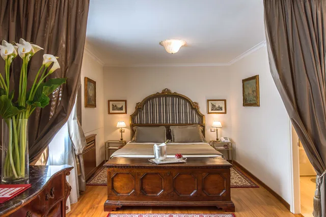 جناح جونيور، Forum Hotel Rome 4/9