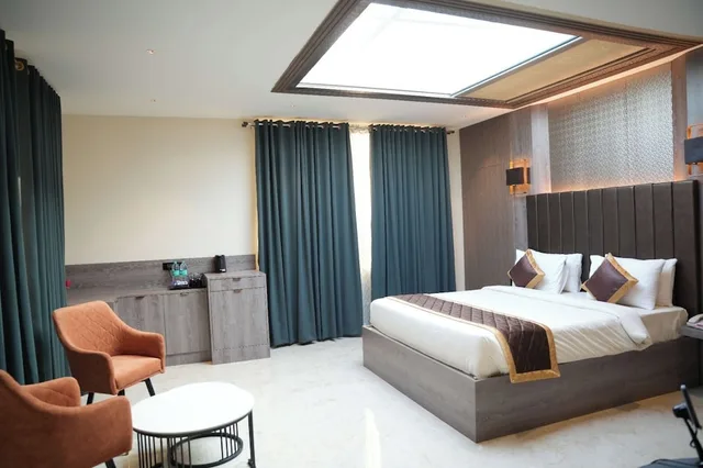 Sky, Studio, King Bed، The Verda Saffron 1/1