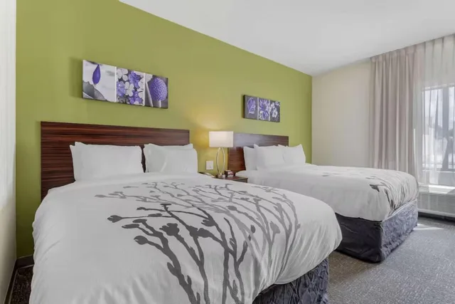 Room, Quadruple, 2 Queen Beds, Accessible, Sleep Inn & Suites Liberty TX 1/4